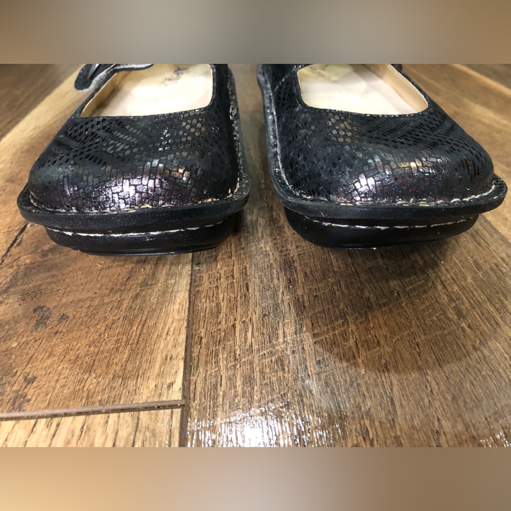 Alegria Metallic Snake Print Platform Mary Jane Size 37 US 6.5 - Picture 7 of 9